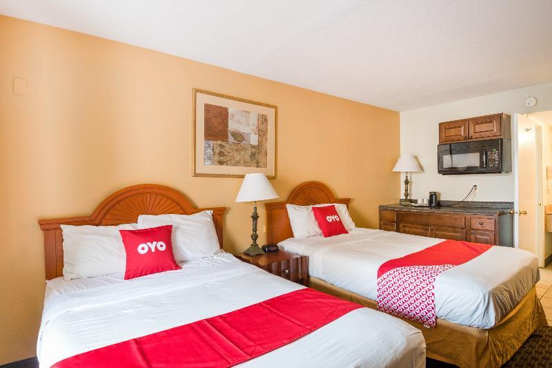 Baymont By Wyndham Williamsburg Hotel Bagian luar foto